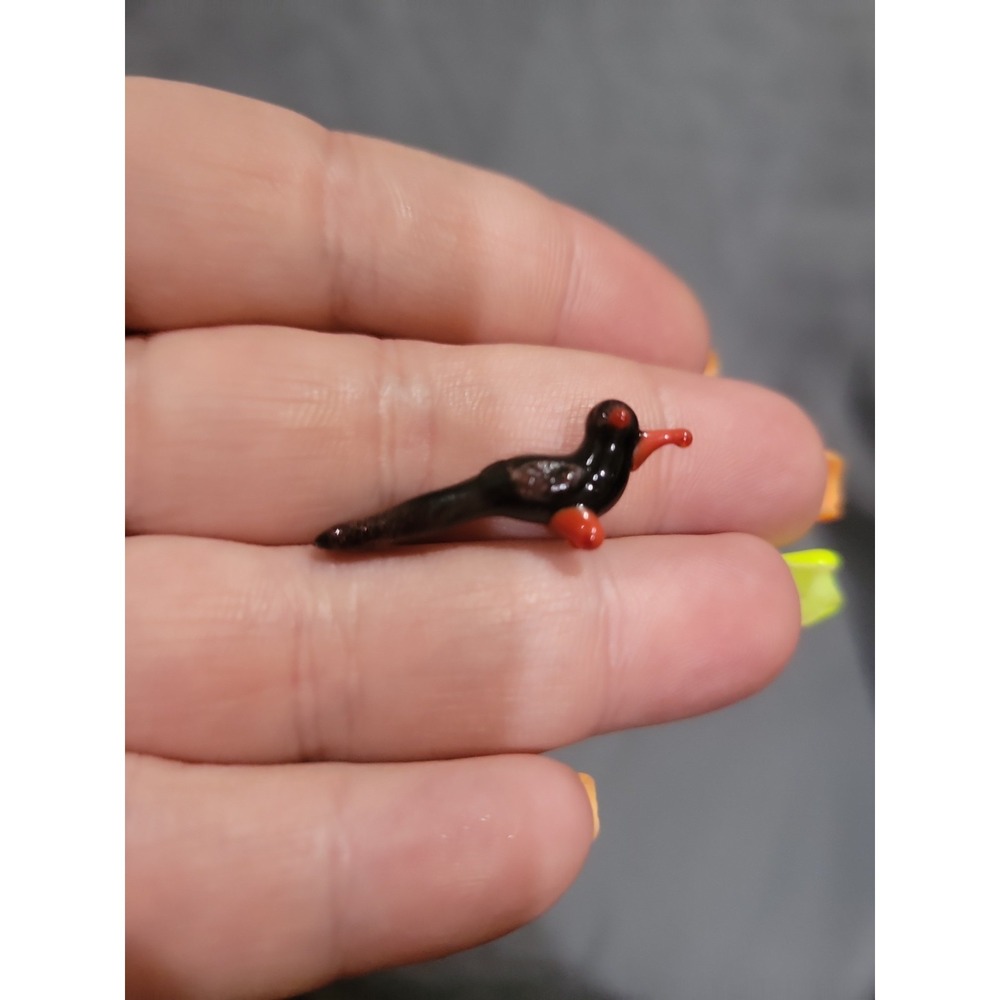 Hand Blown Glass Figurine Collectibles Handmade Miniature Bird Black Red